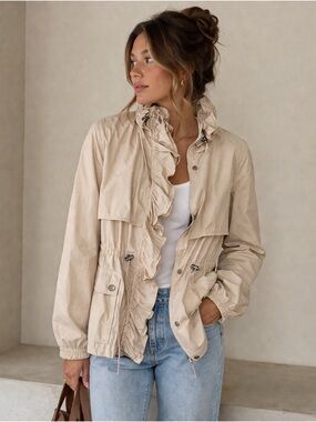 Banana Republic Ruffle Windbreaker Spring Jacket Beige Utility Raincoat Light
